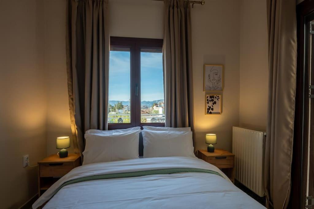 Nima'S House, Traditional Flat With Lake View Aitoliko Esterno foto